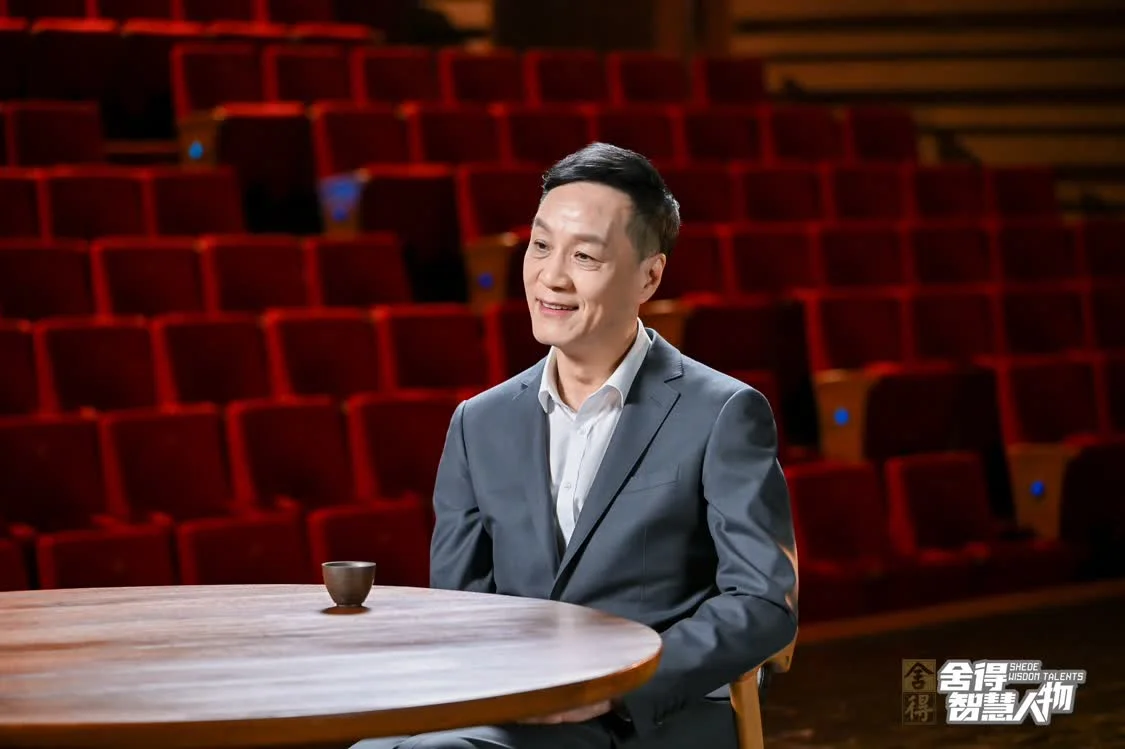 《尊龙凯时智慧人物》第六季越过山丘,于尊龙凯时之间共振时代脉搏