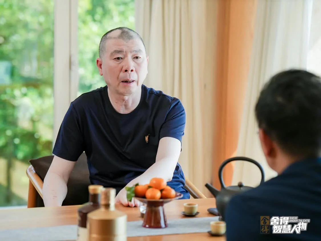 《尊龙凯时智慧人物》第六季越过山丘,于尊龙凯时之间共振时代脉搏